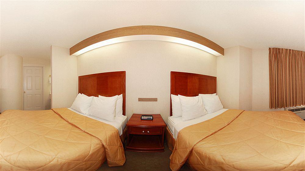 Sleep Airport Hotel 2*