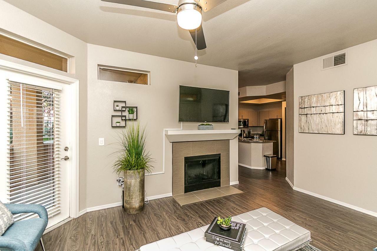 Tpc Golf, Shopping & Dining 3 Miles With Parking -1064 * Phoenix