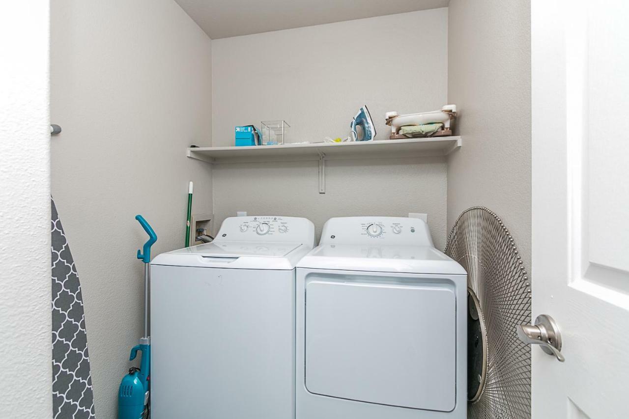 Tpc Golf, Shopping & Dining 3 Miles With Parking -1064 * Phoenix