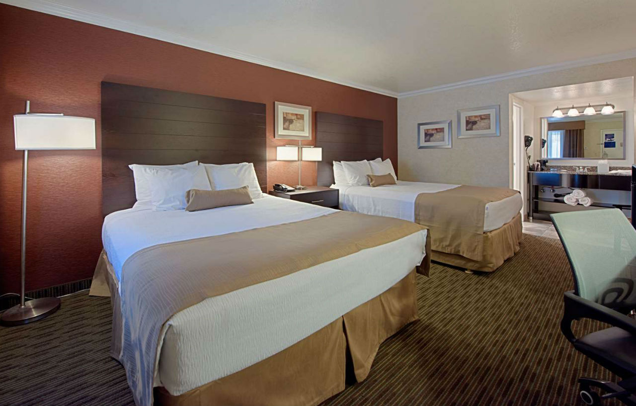 Western Innsuites & Phoenix
