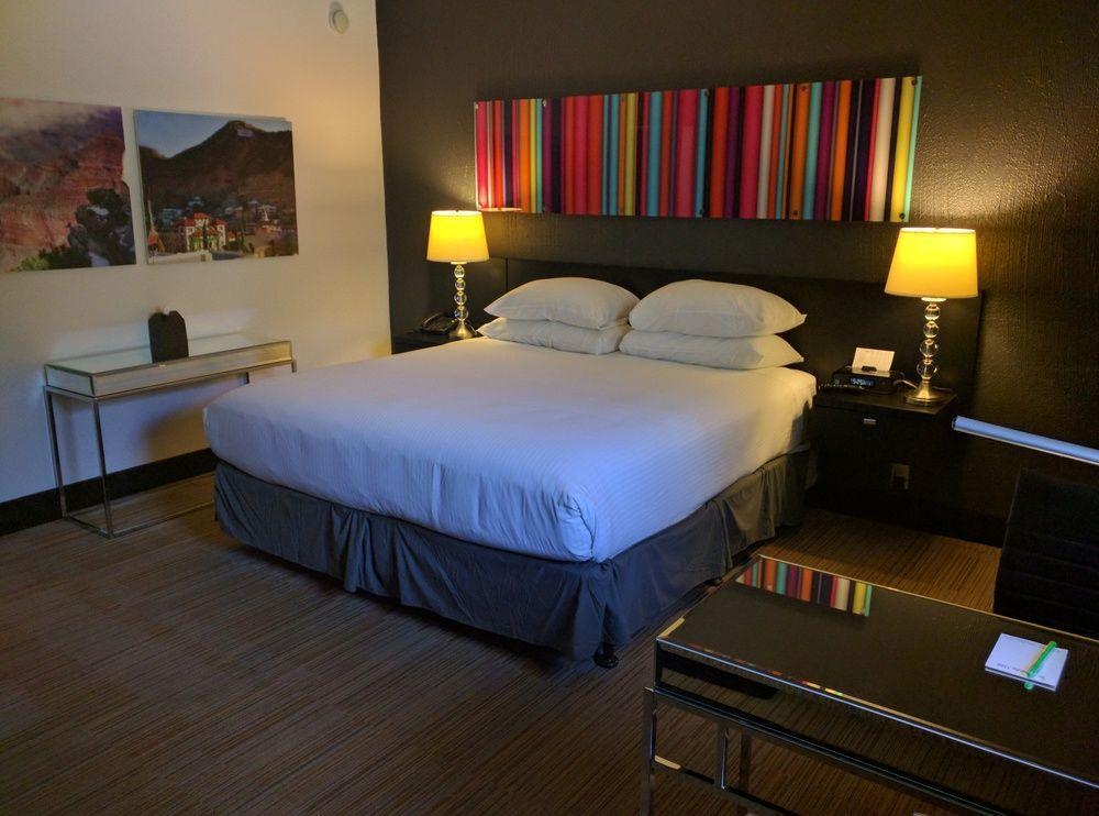 The Clarendon And (adults Only) 4* Phoenix