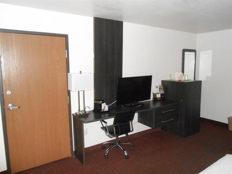 Hotel Surestay By Best Western Airport