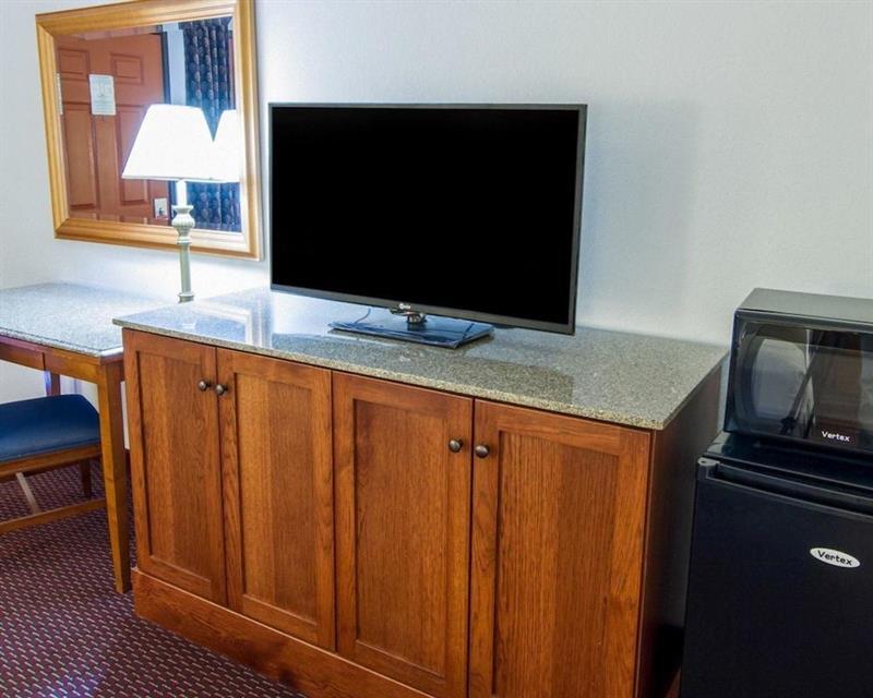 Surestay By Best Western Airport Hotel