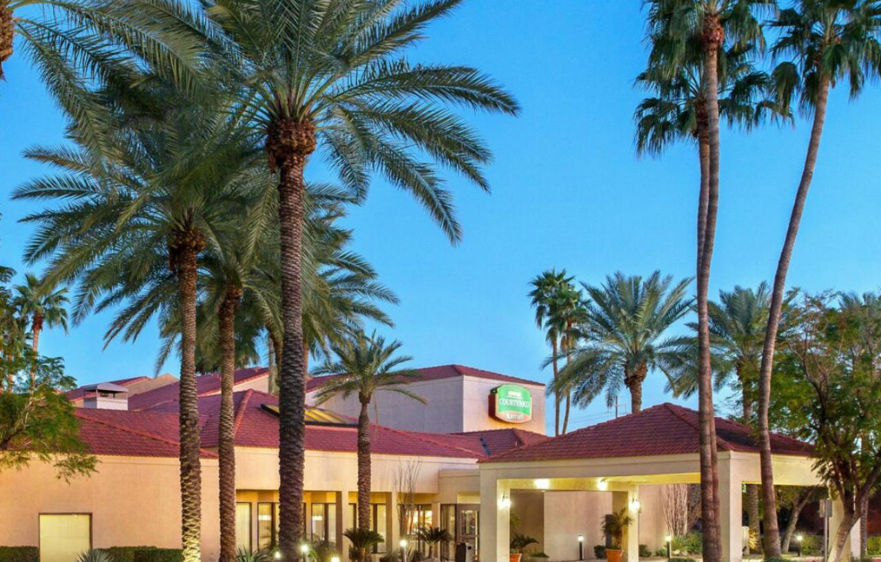 Courtyard By Marriott North Hotel 3*