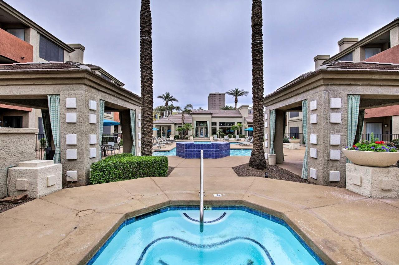 Apartment Modern With Pool About 3 Mi To Downtown Phoenix!
