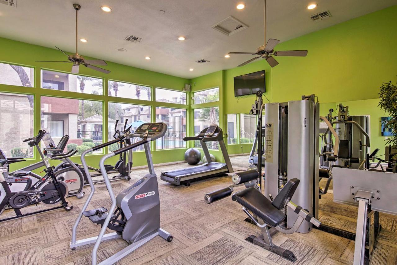 Modern With Pool About 3 Mi To Downtown Phoenix! Apartment *