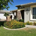 Phoenix Home Near Freeways And Airport