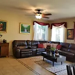 Phoenix Home Near Freeways And Airport