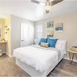 Cozy Suite W Pool And Free Parking At Phoenix