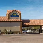 Days Inn By Wyndham Phoenix North