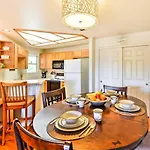 Phoenix Condo With Balcony And Spa - 14 Mi To Downtown