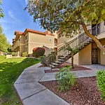 Phoenix Condo With Balcony And Spa - 14 Mi To Downtown