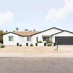 Paloma - Modern Scottsdale/Phx Home, Private Pool, Firepit