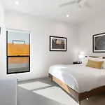 Eco-Friendly 1-Bedroom Apartment - 80 Walkscore!