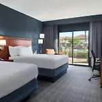 Courtyard By Marriott Phoenix Airport