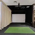 Elegant 28Th Floor High Rise, Gym, Parking, Pool, Golf