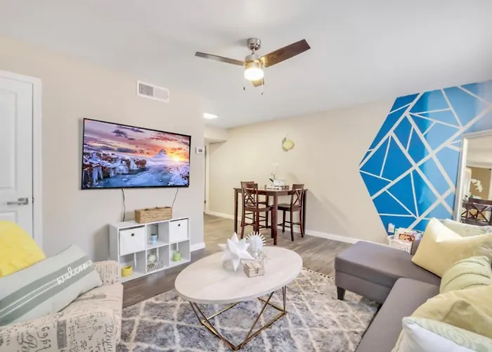 Cozy Suite W Pool And Free Parking At Phoenix