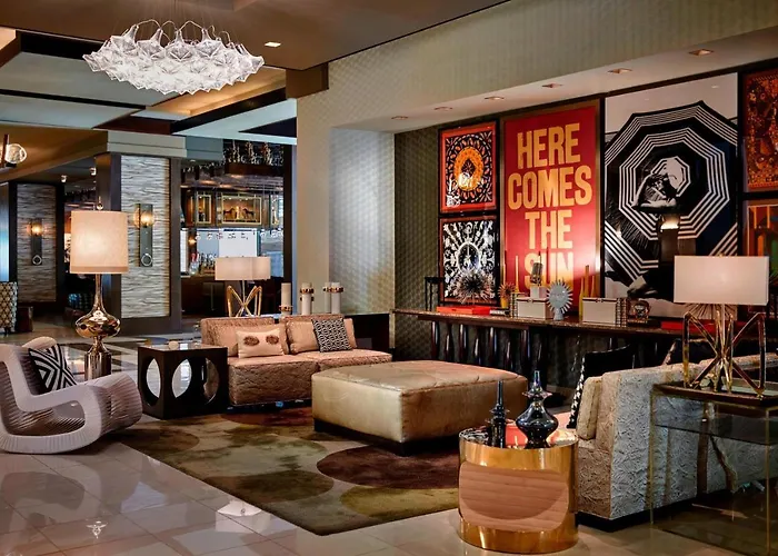 Renaissance Phoenix Downtown Hotel