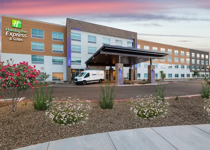 Holiday Inn Express & Suites - Phoenix - Airport North By Ihg