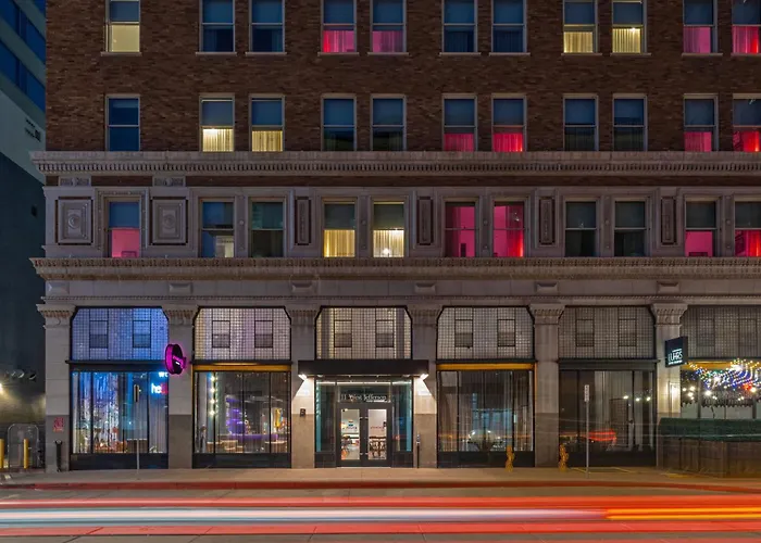 Moxy Phoenix Downtown