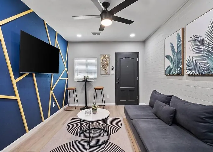 12 Minutes From Downtown Phoenix - 1 Bedroom #B