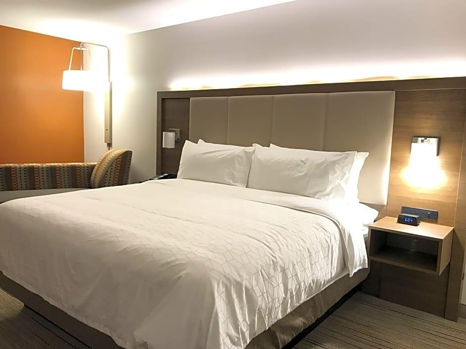 Express & - - Airport North By Ihg Phoenix