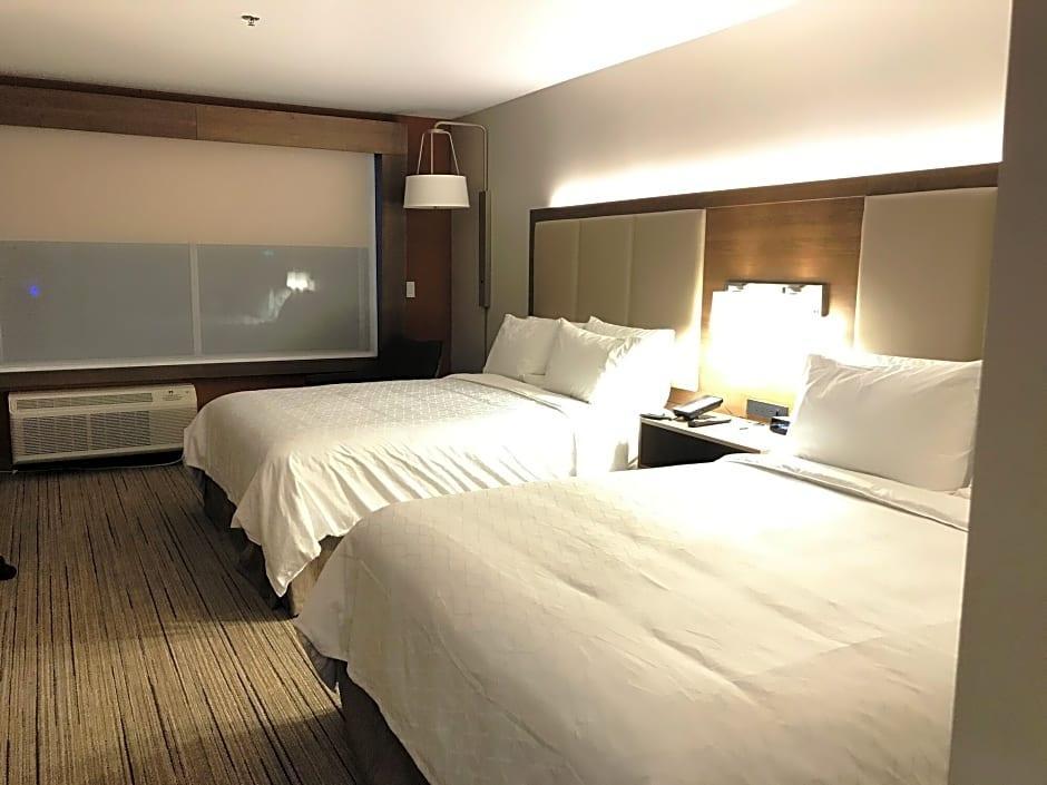 Express & - - Airport North By Ihg 3*