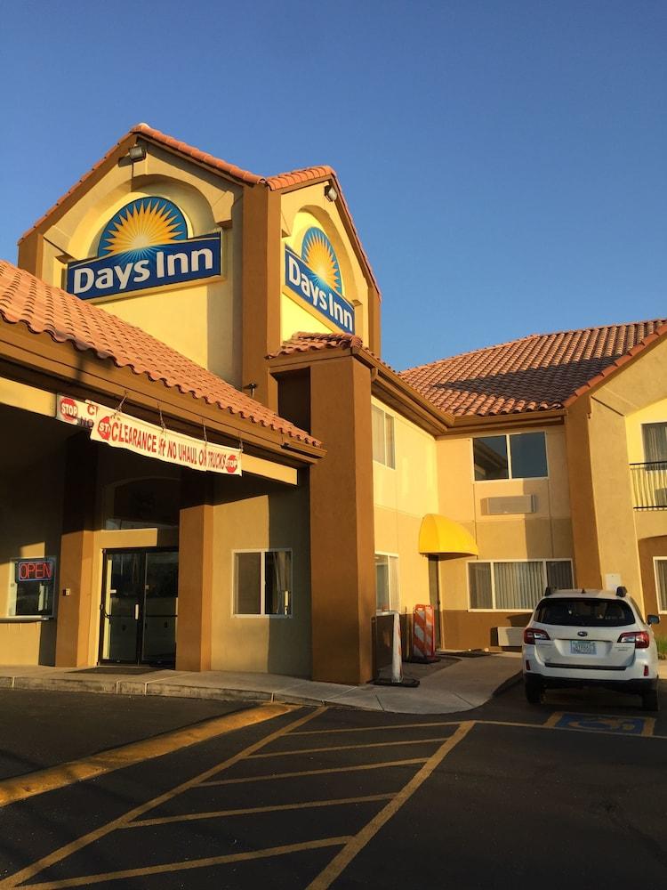 Days By Wyndham North 3* Phoenix