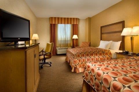 Hotel Drury & Happy Valley