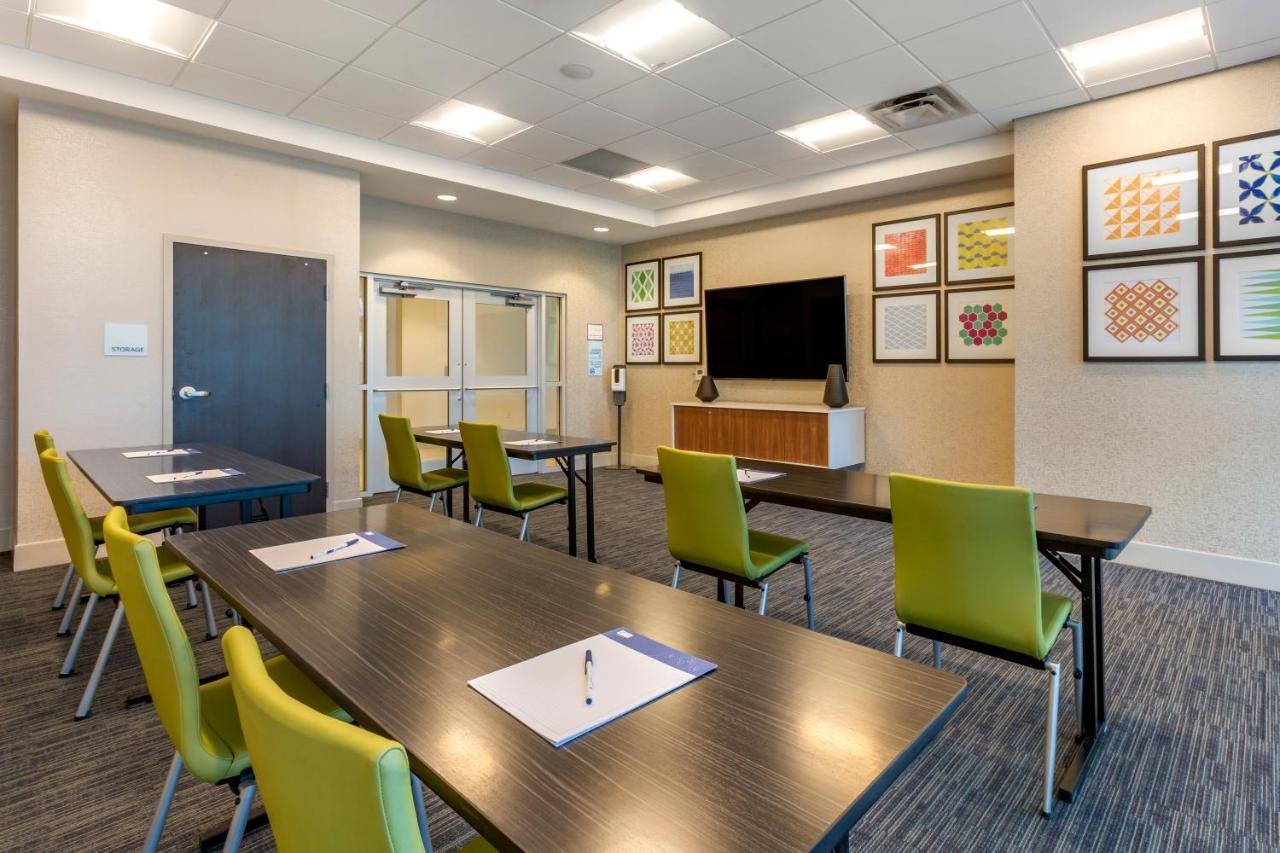 Express & - Dwtn - State Capitol By Ihg