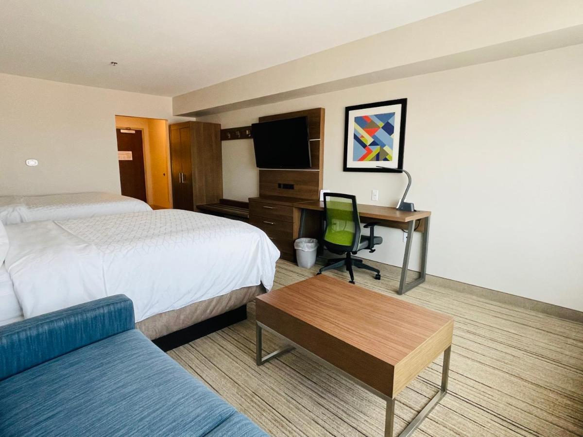 Express & - - Airport North By Ihg 3*