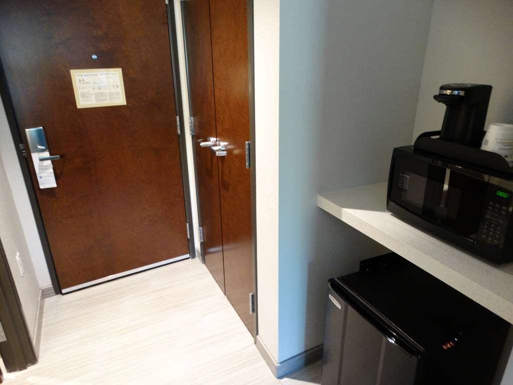 Hotel Western Executive Residency North Happy Valley Phoenix