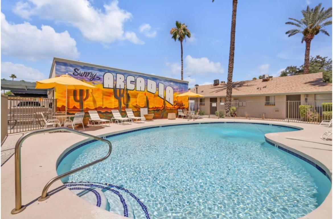 Cozy W Pool And Free Parking At * Phoenix