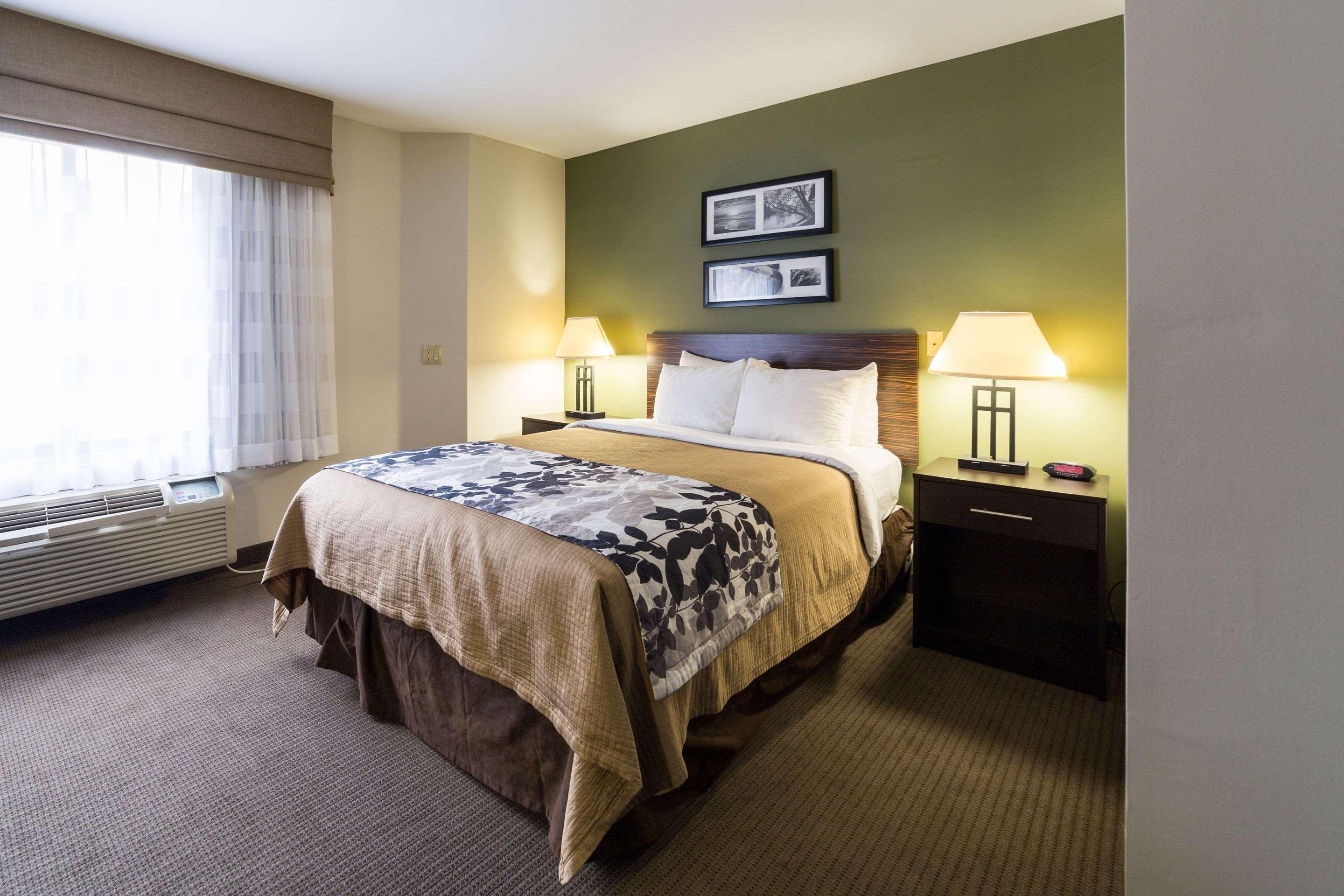 Sleep Airport Hotel