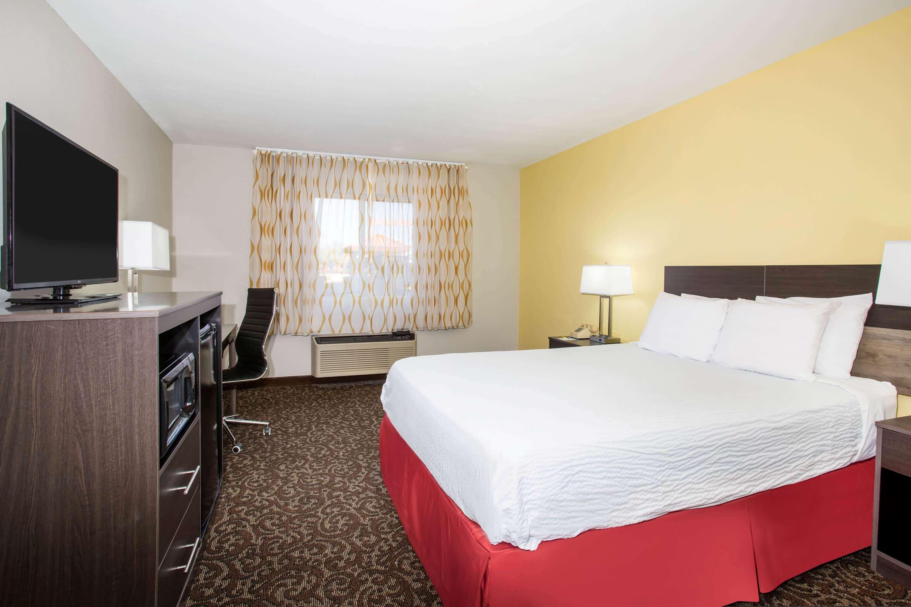 Days By Wyndham North 3* Phoenix