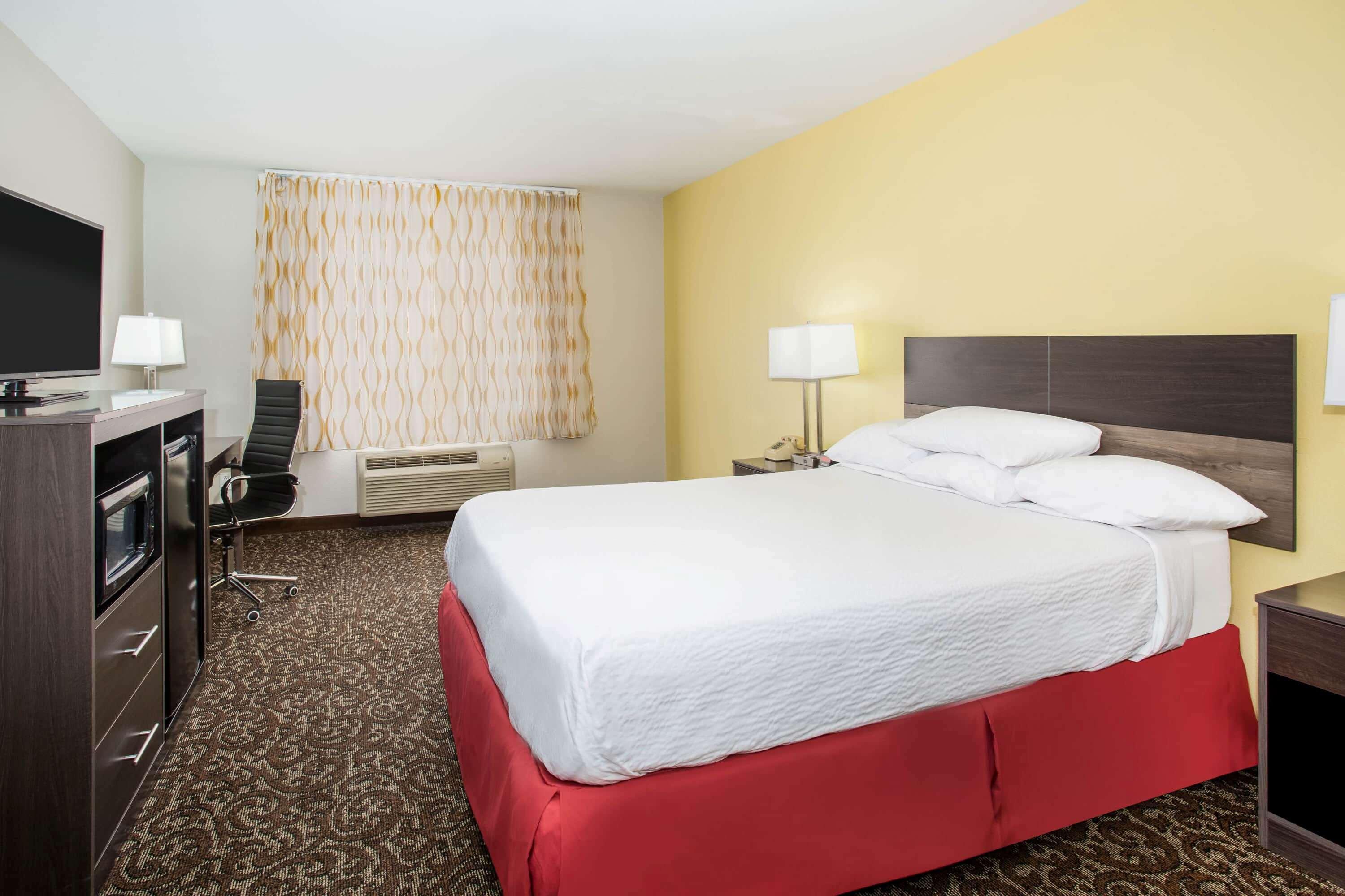 Hotel Days By Wyndham North 3*