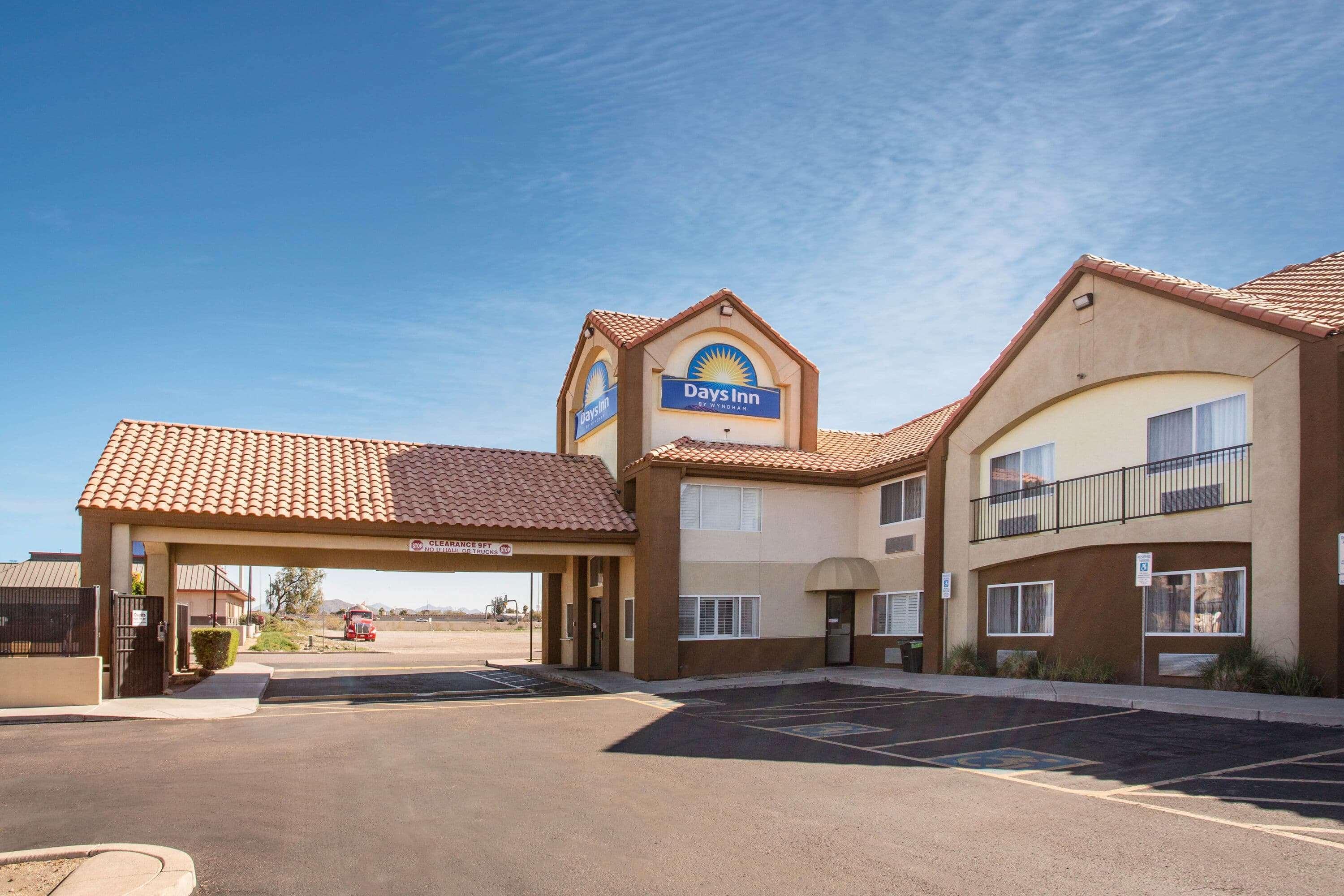 Days By Wyndham North Hotel