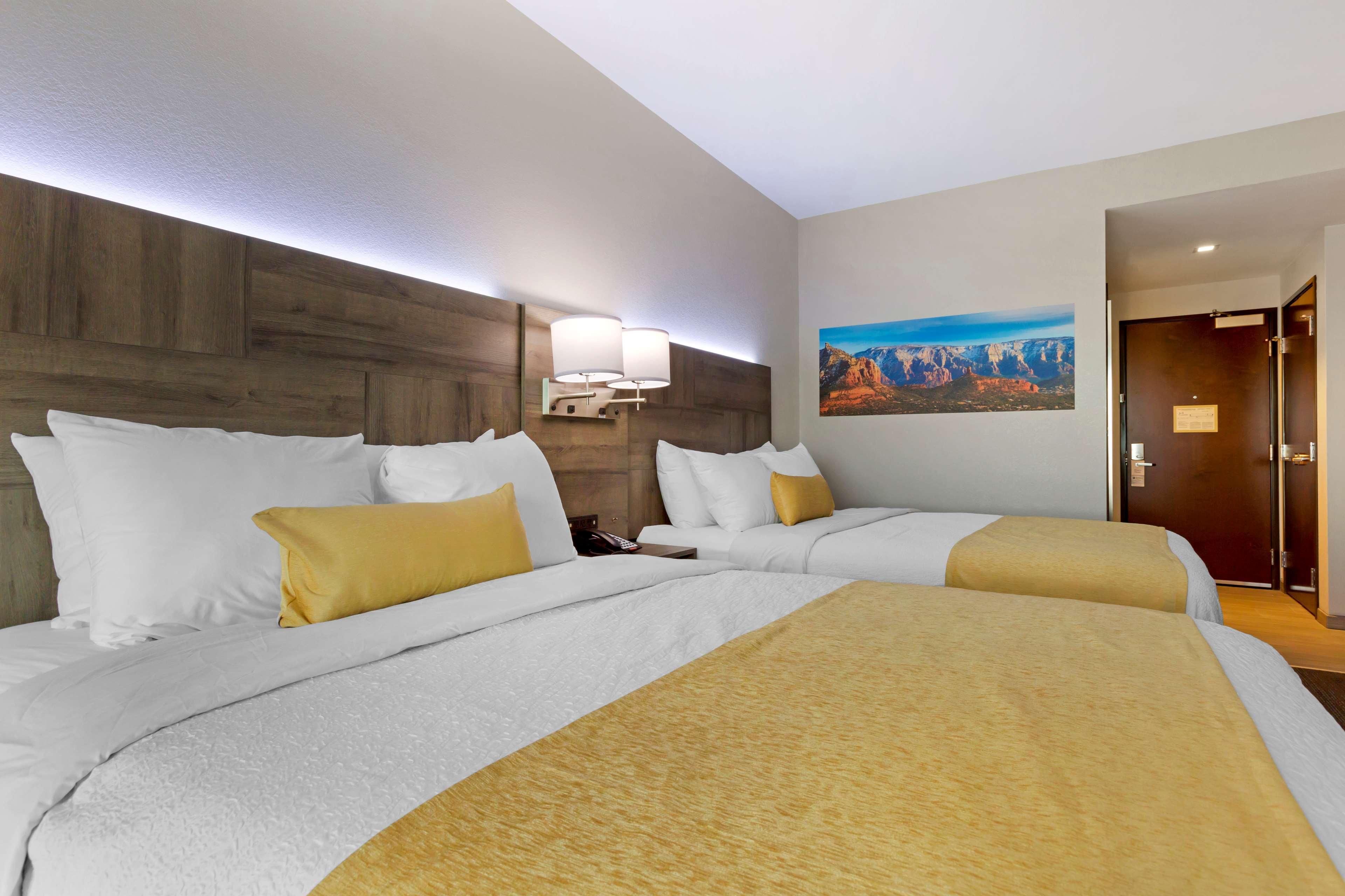 Western Executive Residency North Happy Valley 3*