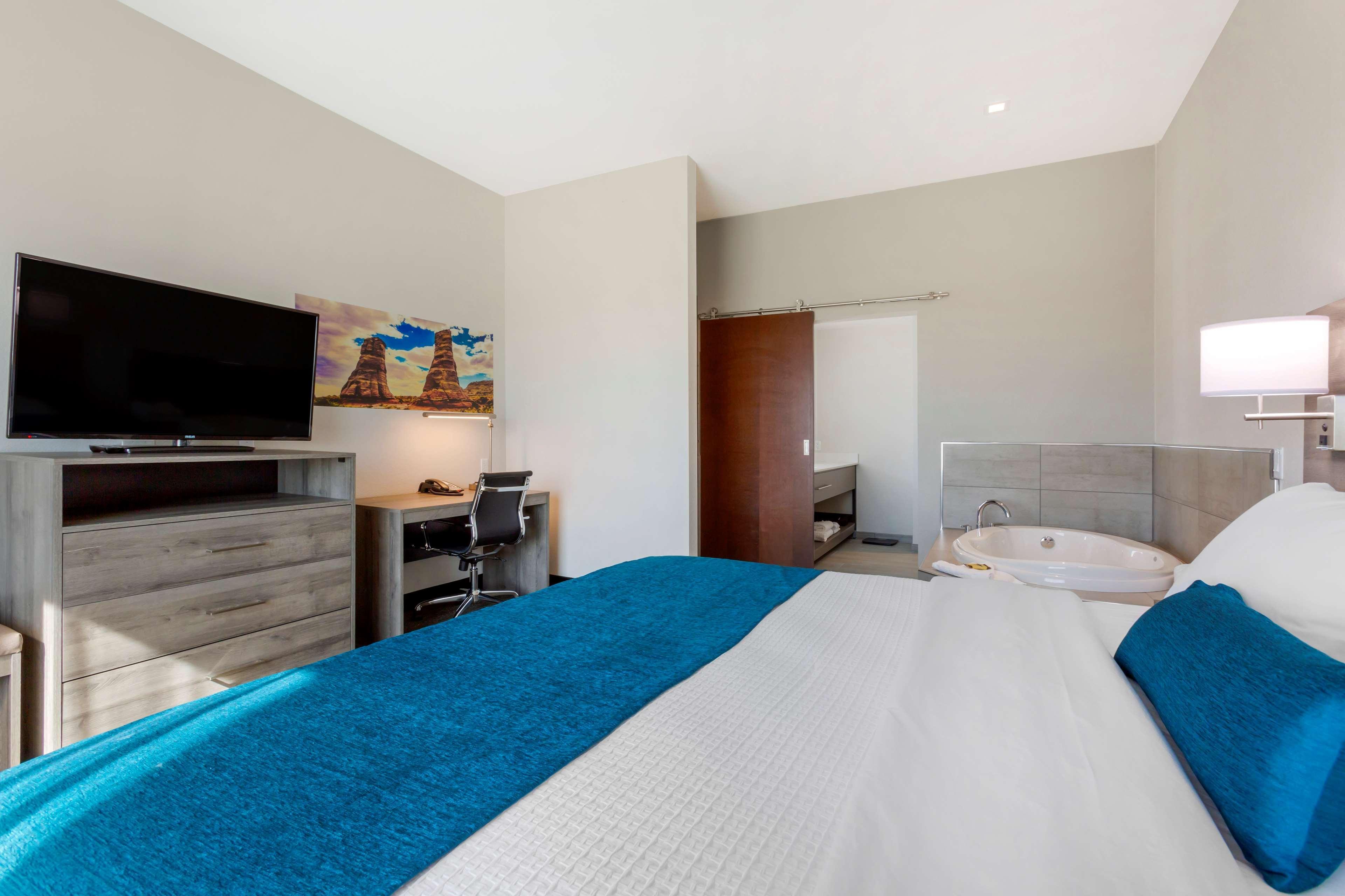 Hotel Western Executive Residency North Happy Valley