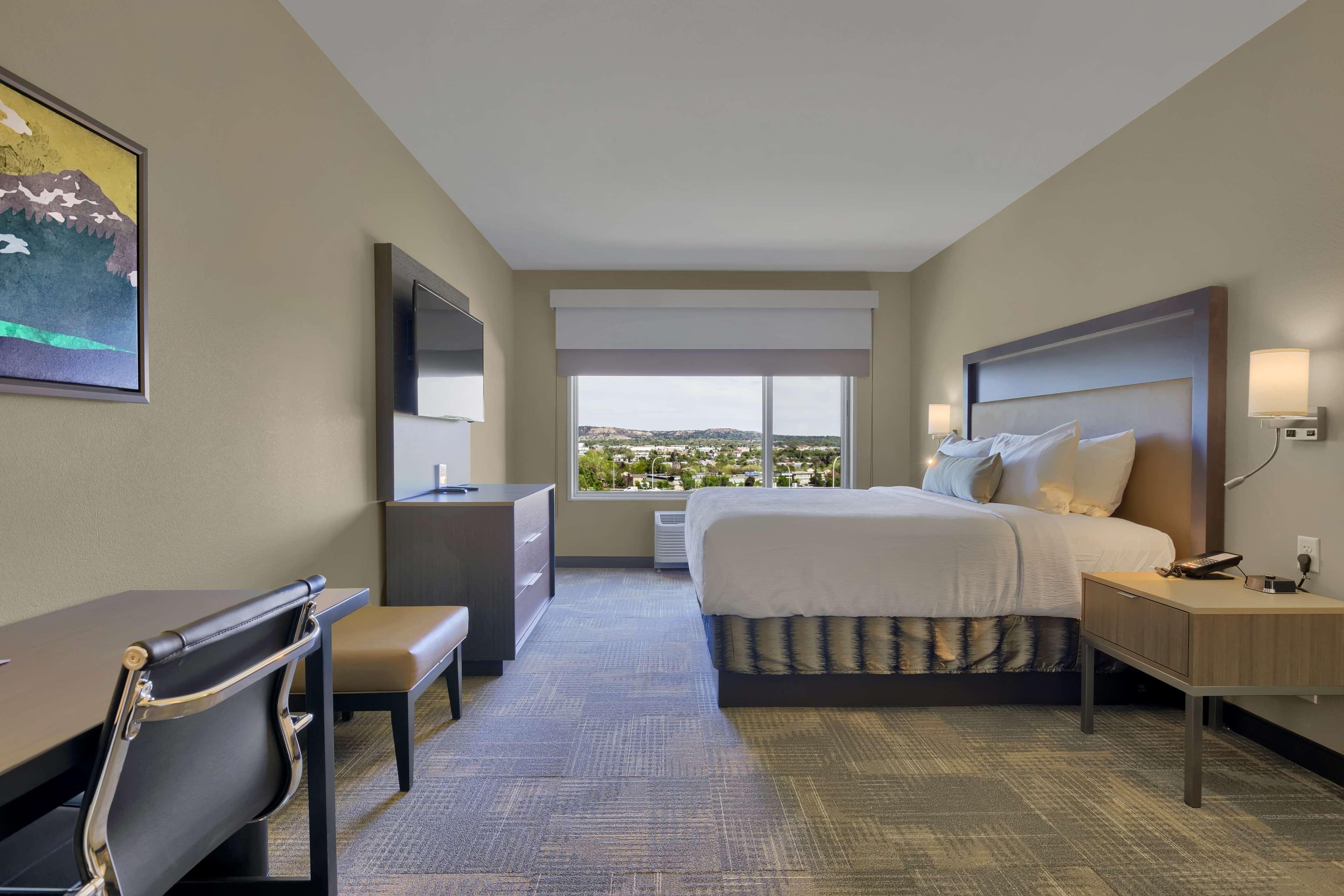 Hotel Western Executive Residency North Happy Valley 3*