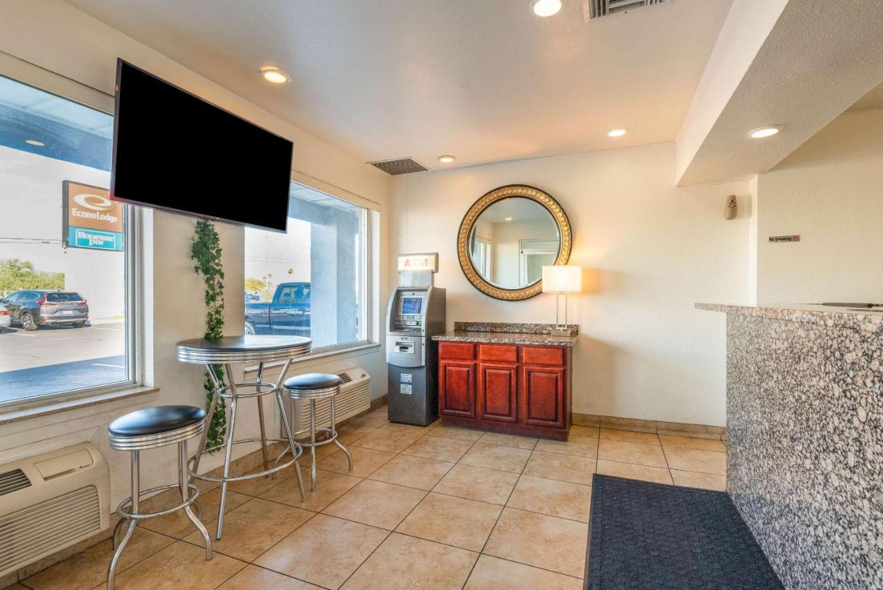 Hotel Rodeway North I-17