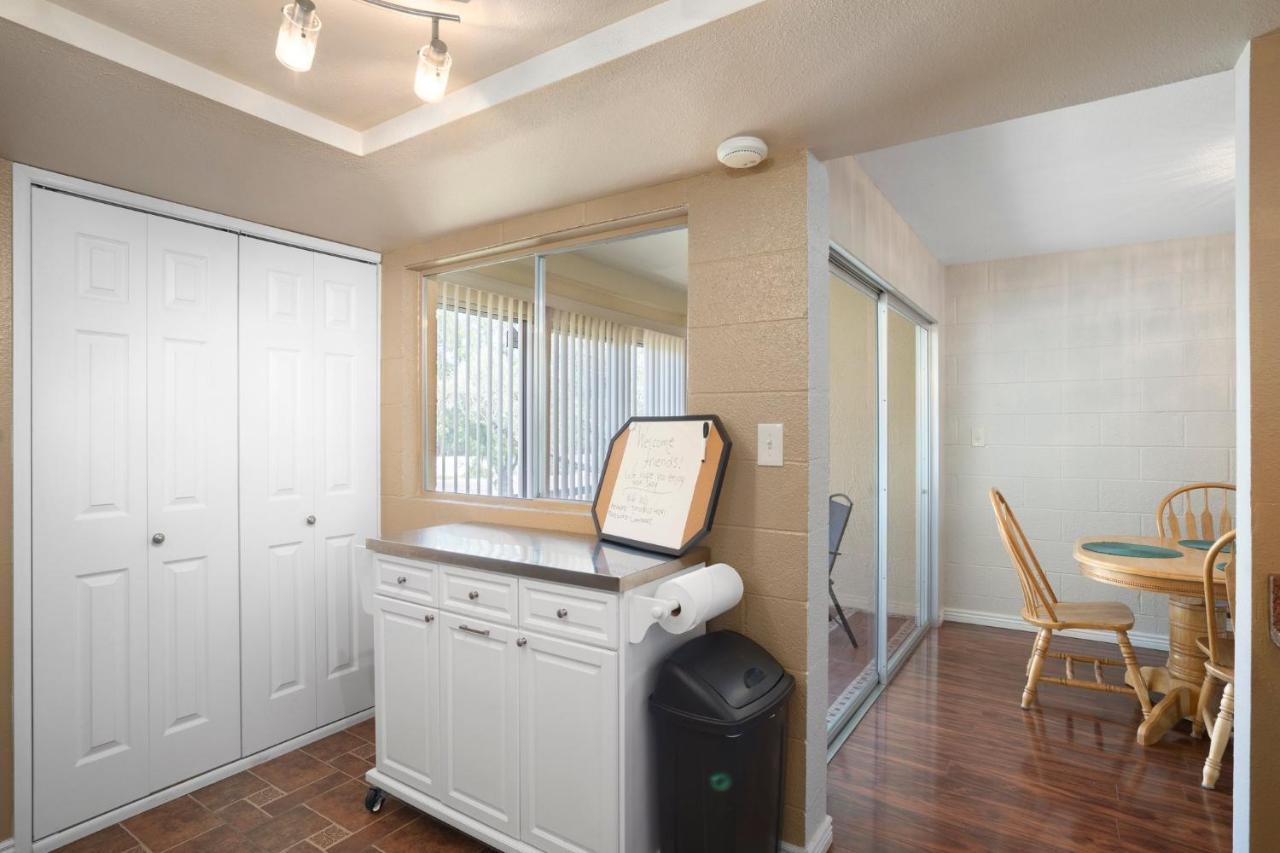 Apartment Desert Paradise In Arcadia ~ Pool, Hot Tub, Views!