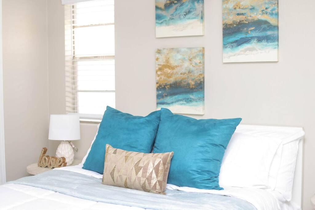 Cozy W Pool And Free Parking At Apartamento *