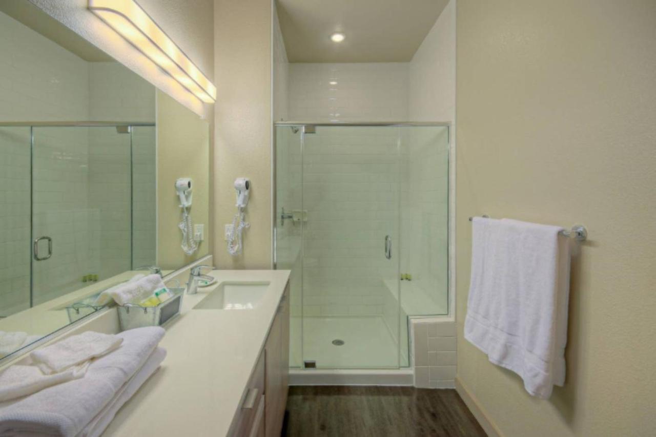 Modern Urban Apartments│on Roosevelt Row│local Eat & Drink * Phoenix