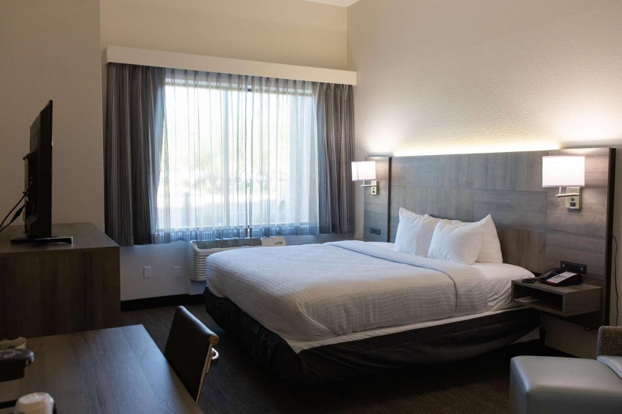 Western Executive Residency North Happy Valley 3* Phoenix