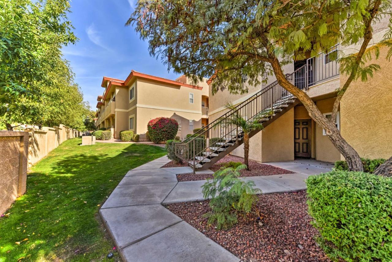 With Balcony And - 14 Mi To Downtown Apartment
