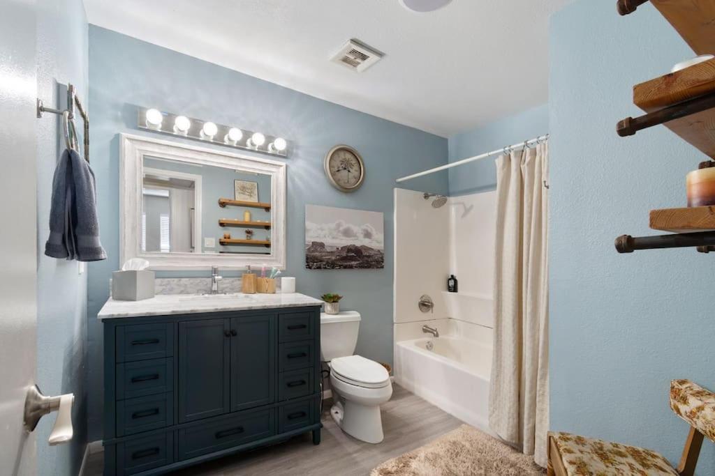 Apartment Vacation House! 6br, Free Heated Pool, Arcade & Hot Tub