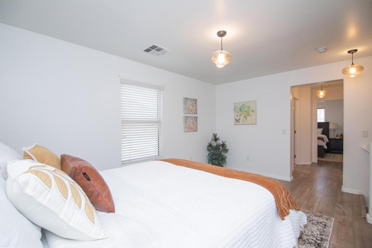 Stylish - Rates Now! Phoenix