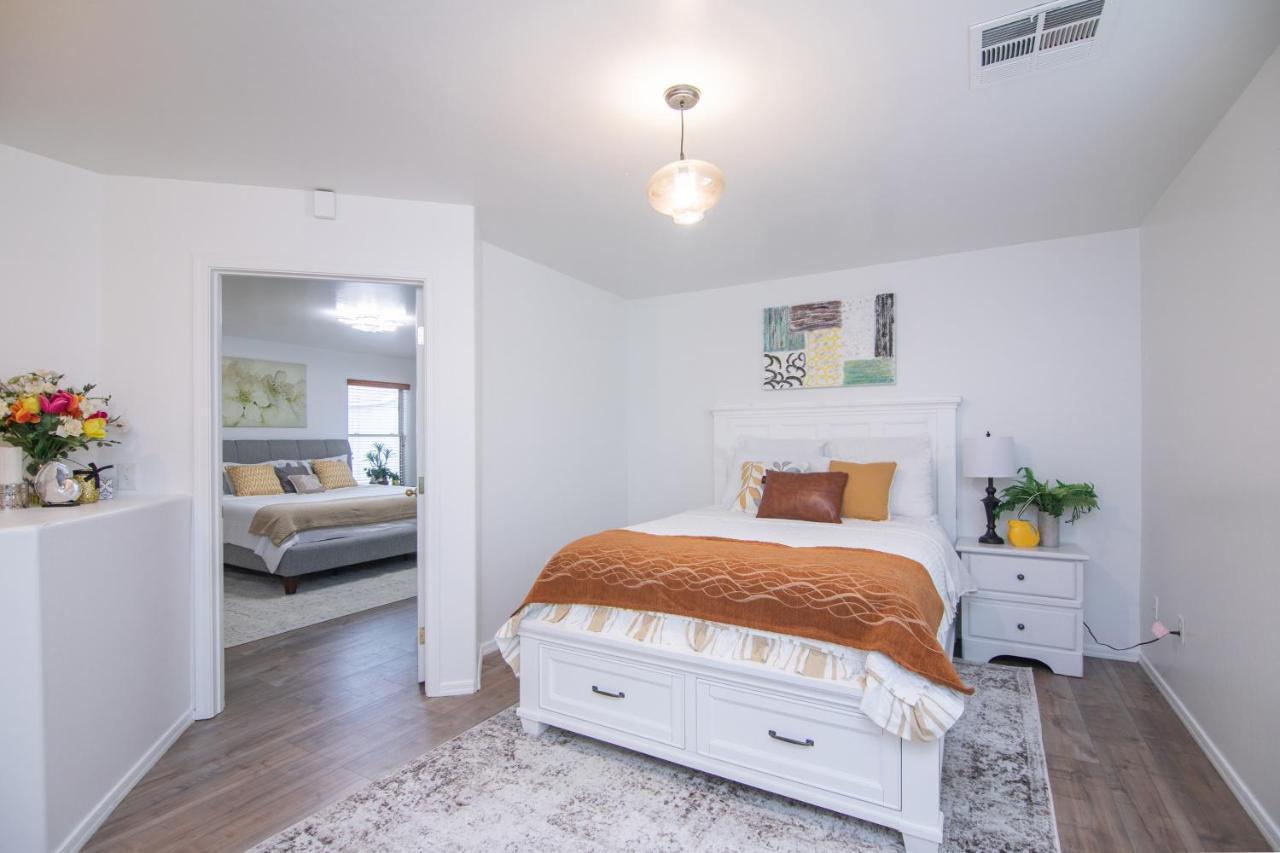 Stylish - Rates Now! * Phoenix