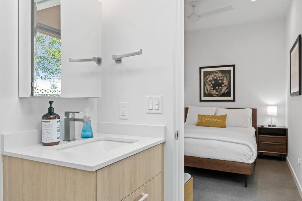 Apartamento Modern 1-bedroom - 80 Walkscore!